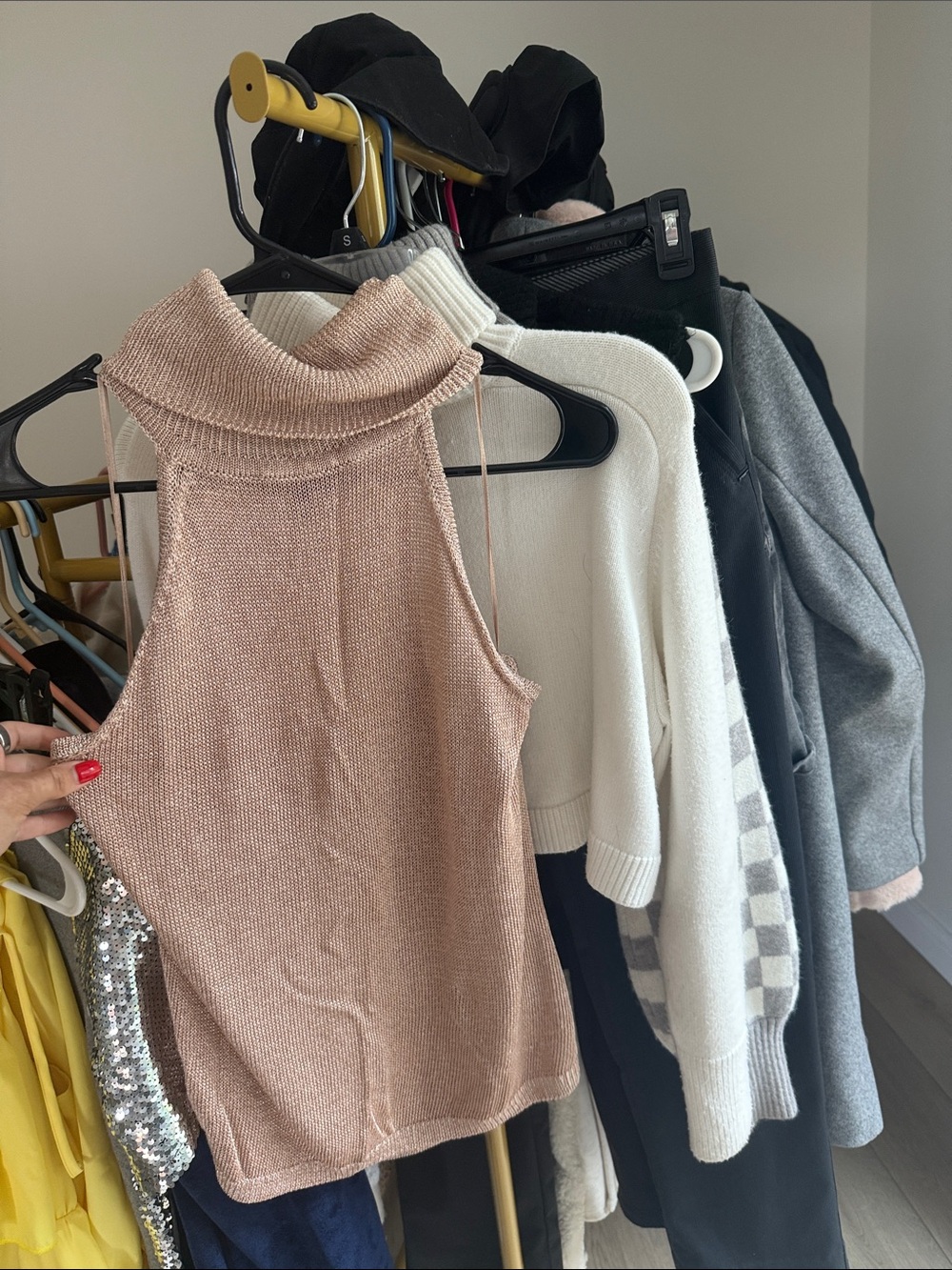 Guess Sleeveless Turtleneck Knit Top - Blush